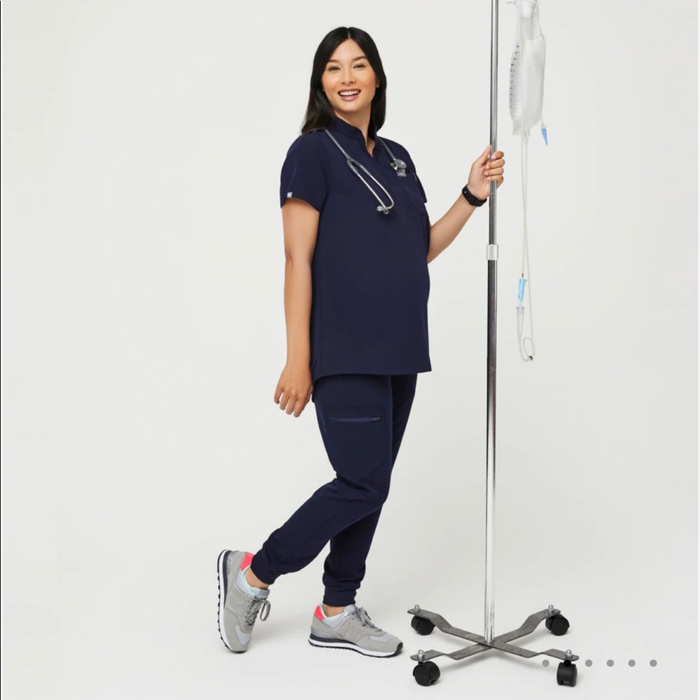 MATERNITY FIGS SCRUBS